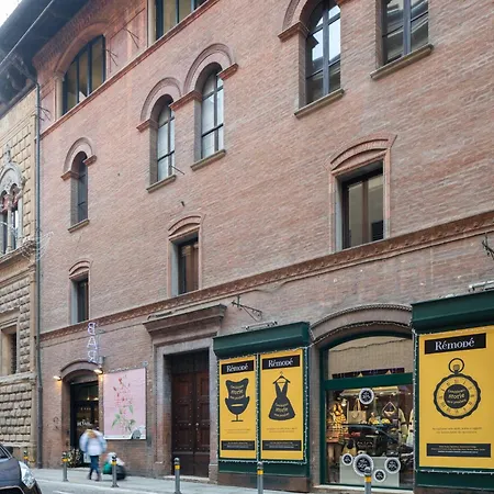 Azeglio Luxury Апартаменты Болонья