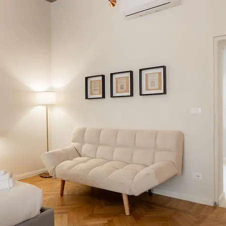 Azeglio Luxury Apartment